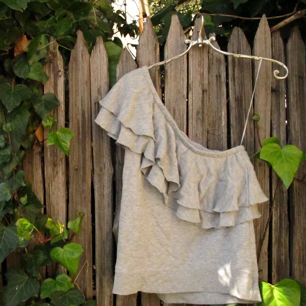 Chelsea28 Ruffle One-Shoulder Top - Picture 6 of 8